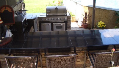 outdoor kitchen 